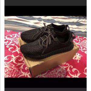Pirate Black Yeezys Size 10.5